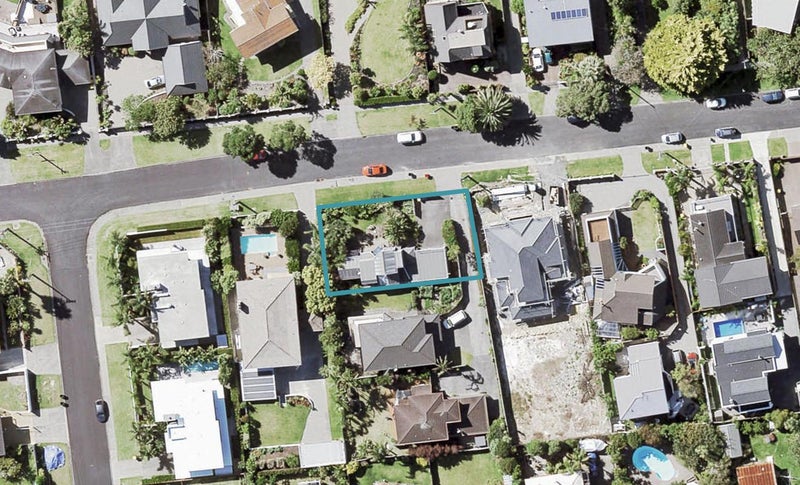 25A Beechwood Road, Rothesay Bay, Auckland - Carousel 1