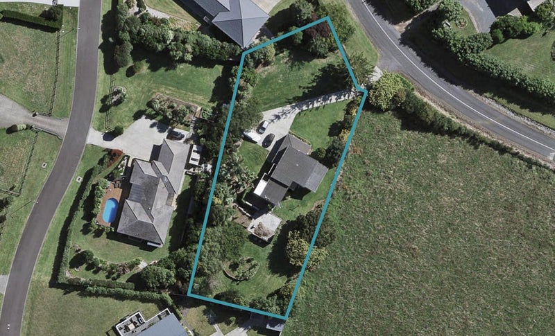 23 Hull Road, Waiuku, Waiuku - Carousel 1
