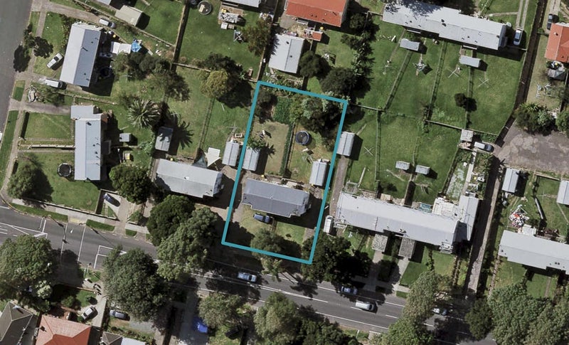 78 Bairds Road, Ōtara, Auckland - Carousel 1