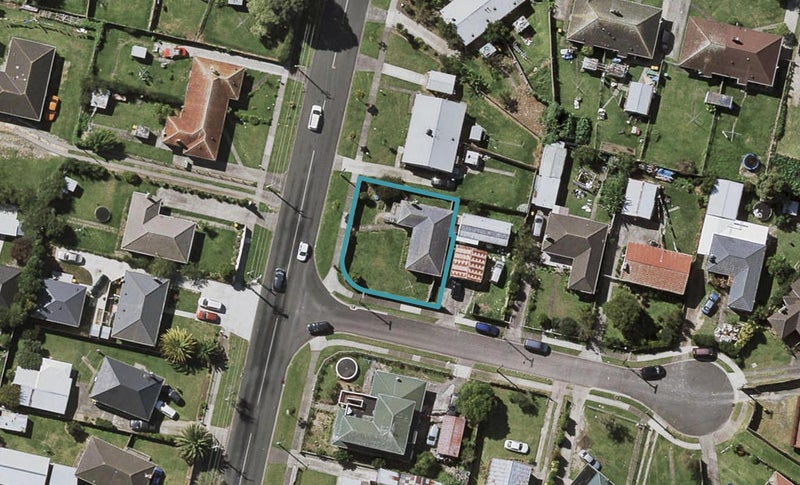 69 Hills Road, Otara, Auckland - Carousel 1