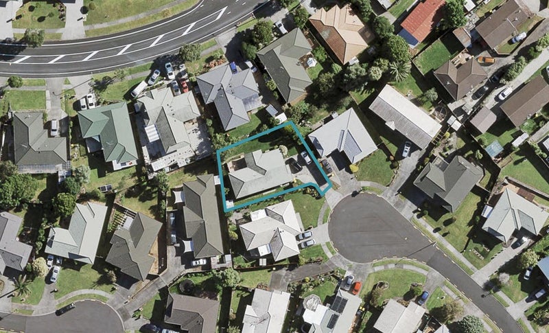 20 Tonson Place, Weymouth, Auckland - Carousel 1