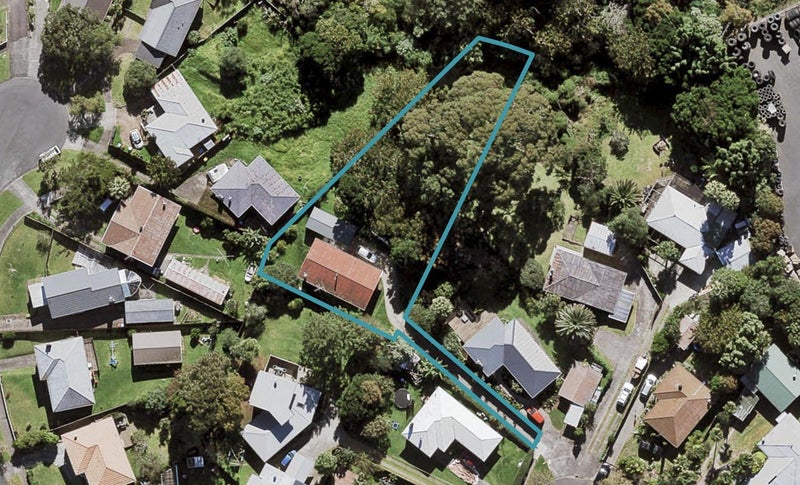 10 Tilbury Place, Avondale, Auckland - Carousel 1