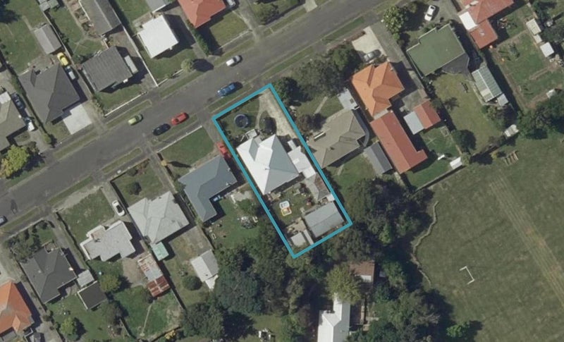 22 Rewa Street, Takaro, Palmerston North - Carousel 1