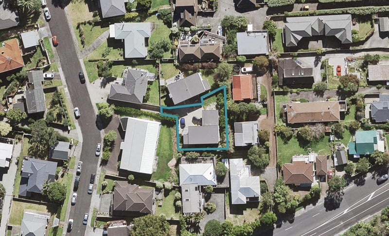 5B Willow Avenue, Birkenhead, Auckland - Carousel 1