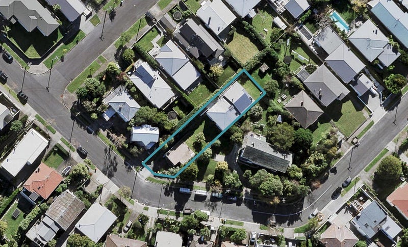 25 Westmere Crescent, Westmere, Auckland - Carousel 1