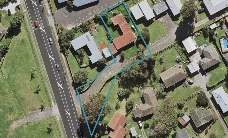 70A Robertson Road, Favona, Auckland - Carousel 1