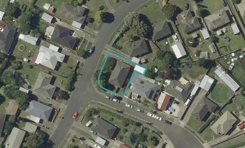10 Tilbury Avenue, Hokowhitu, Palmerston North - Carousel 1