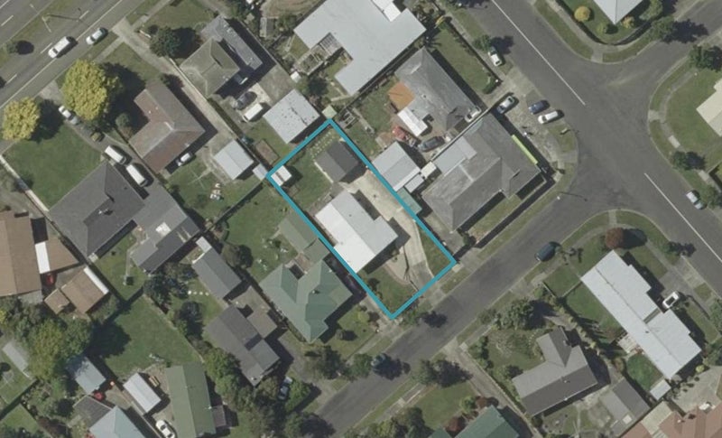 4 Catlins Crescent, Milson, Palmerston North - Carousel 1