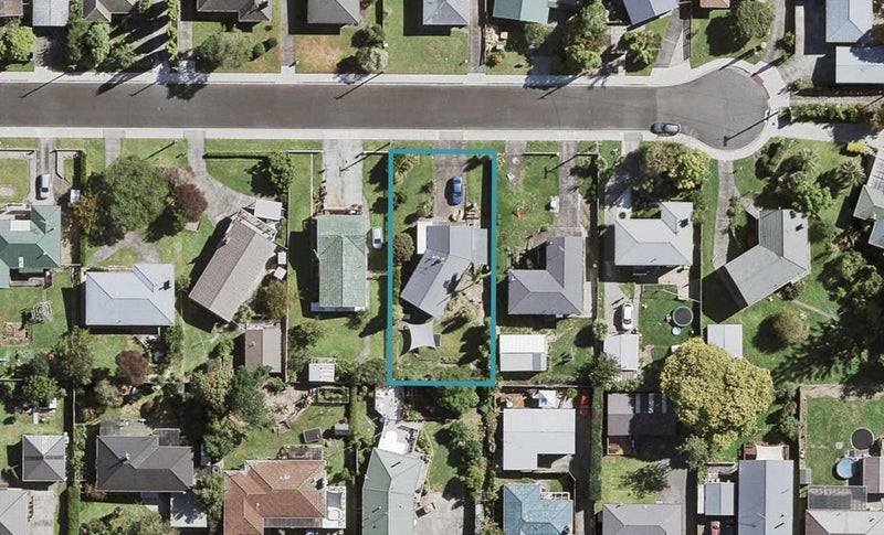 19 Rembrandt Place, Opaheke, Papakura - Carousel 1