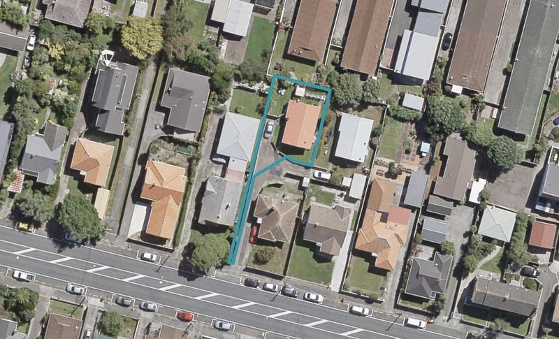 2/205 Knights Road, Hutt Central, Lower Hutt - Carousel 1
