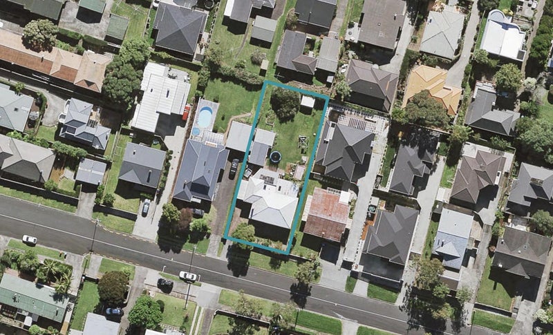 31 Louvain Avenue, Mount Roskill, Auckland - Carousel 1