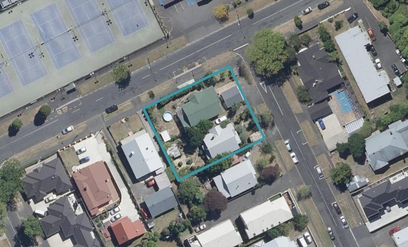4/2 Manning Street, Hamilton Central, Hamilton - Carousel 1