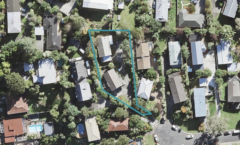 2/12 Tallington Crescent, Torbay, Auckland - Carousel 1