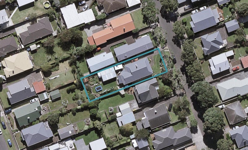 28 Richmond ST, Fitzroy, New Plymouth - Carousel 1