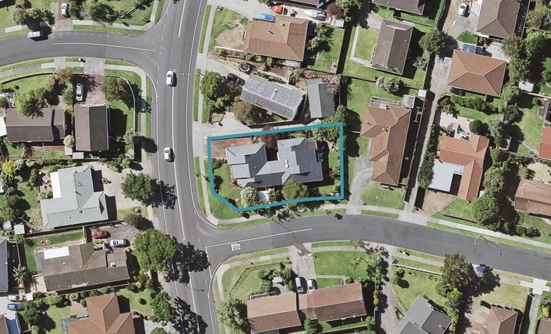 2 Raddock Place, Farm Cove, Auckland - Carousel 1