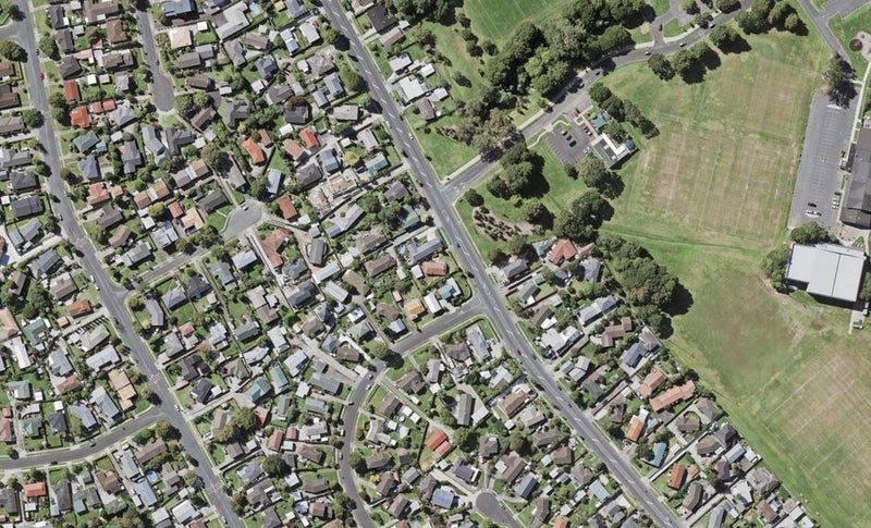 89B Cascades Road, Pakuranga Heights, Auckland - Carousel 1