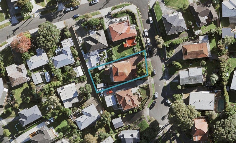 3 Kirkwood Place, New Windsor, Auckland - Carousel 1