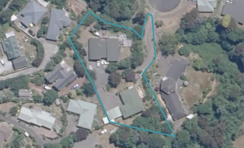 2/2 Larchwood Grove, Rangatira Park, Taupō - Carousel 1
