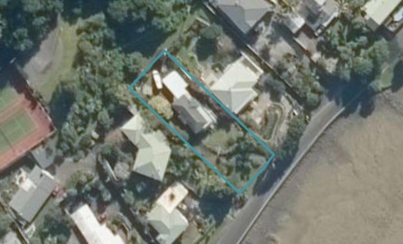 158 Beach Road, Onerahi, Whangarei - Carousel 1