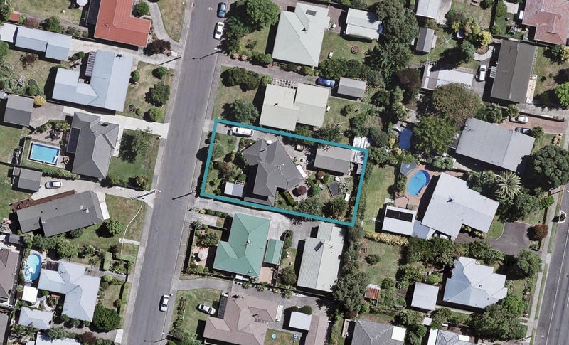 6 Surrey Street, Taradale, Napier - Carousel 1