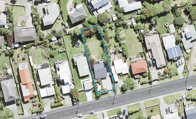 1306 Whangaparaoa Road, Army Bay, Whangaparaoa - Carousel 1