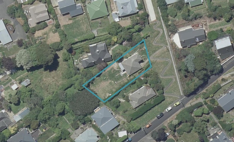 4 Coleridge Street, Kaikorai, Dunedin - Carousel 1