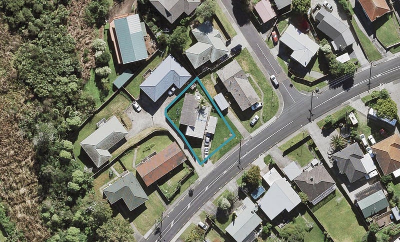 67 Vodanovich Road, Te Atatu South, Auckland - Carousel 1
