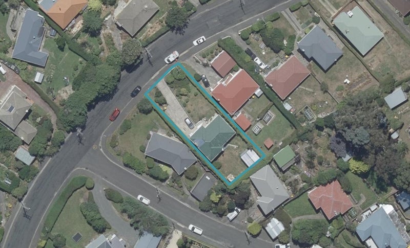 34 Campbells Road, Pine Hill, Dunedin - Carousel 1