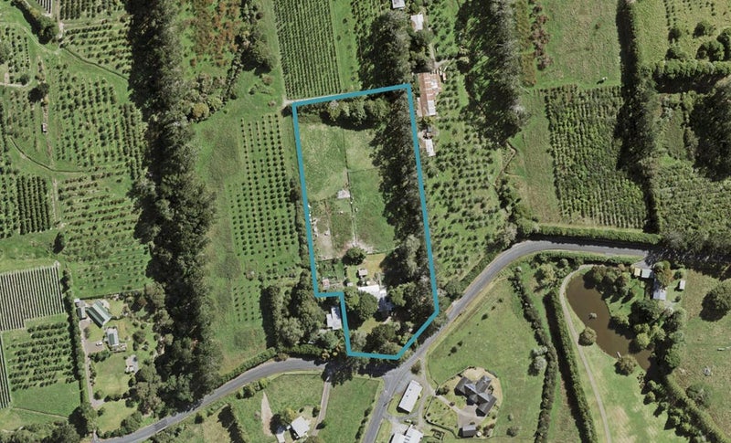 126 Trigg Road, Kumeu - Carousel 1