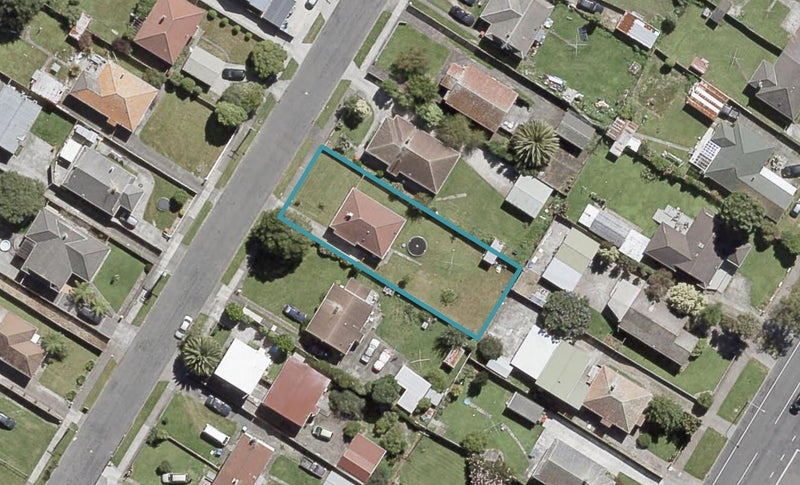 30 Biddle Crescent, Taita, Lower Hutt - Carousel 1