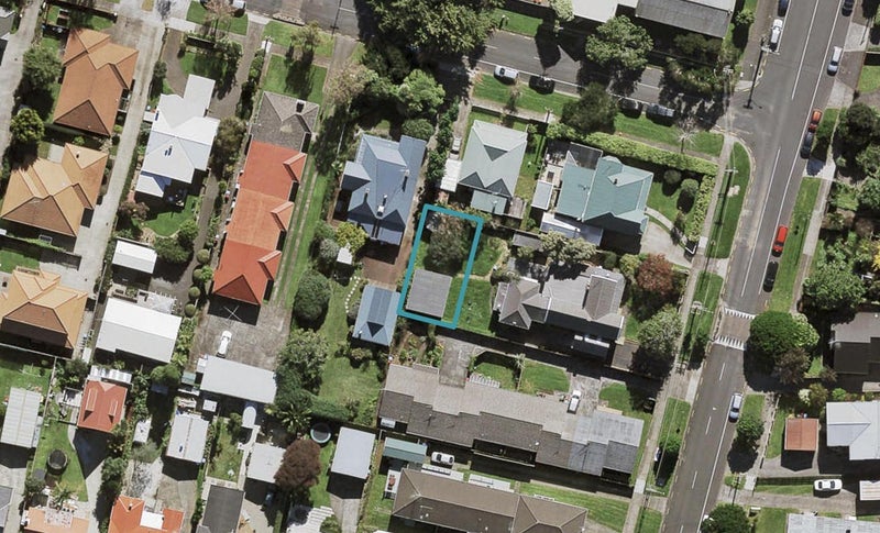 102E Symonds Street, Royal Oak, Auckland - Carousel 1