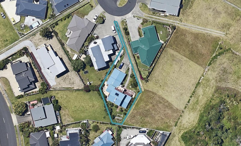 28 Anchorage Grove, Coastlands, Whakatane - Carousel 1