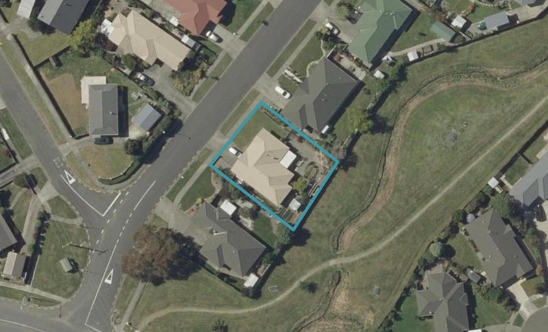 117 Parnell Heights, KELVIN GROVE, PALMERSTON NORTH - Carousel 1