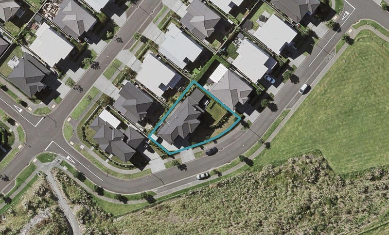 9 Papango Street, Stonefields, Auckland - Carousel 1