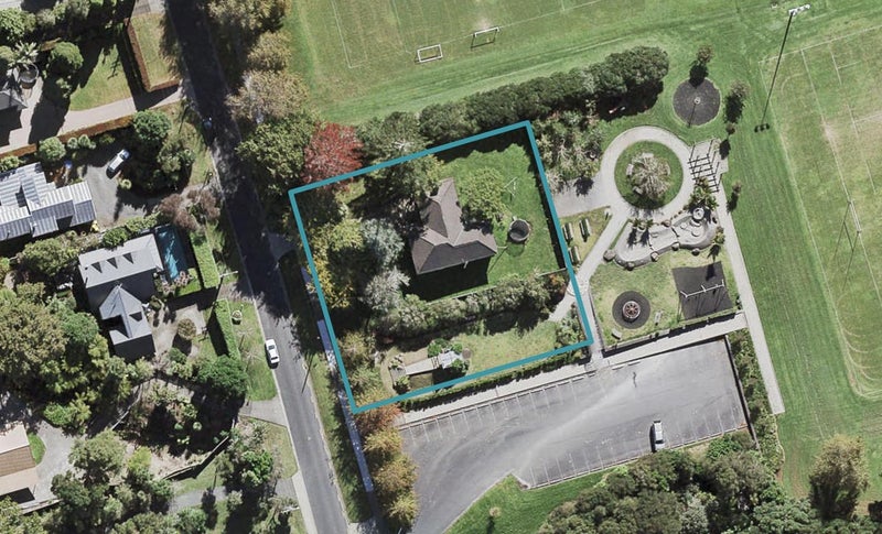 56 Churchouse Road, Greenhithe, Auckland - Carousel 1