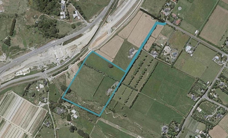 33 Sutton Road, Otaki - Carousel 1