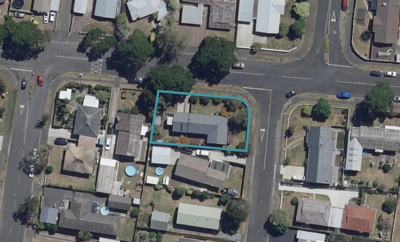 45 Bremworth Avenue, Dinsdale, Hamilton - Carousel 1