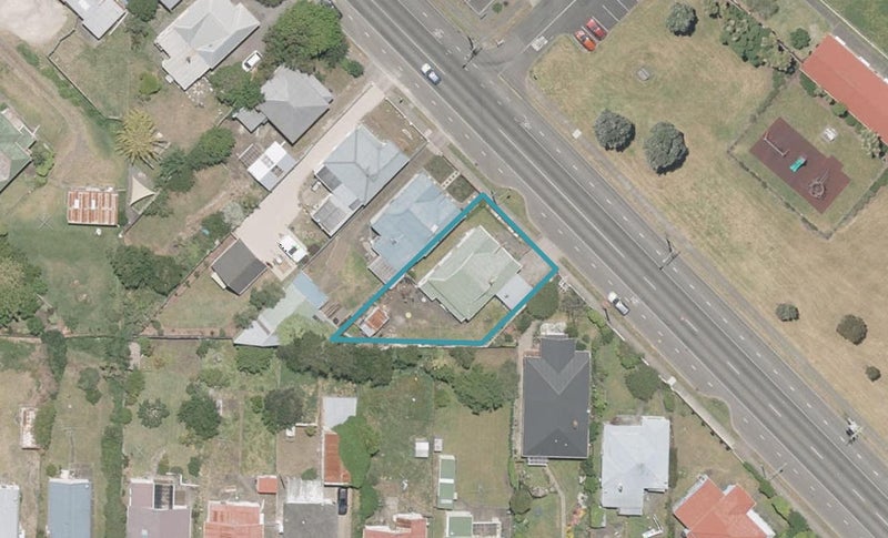 49 Carlton Avenue, Gonville, Whanganui - Carousel 1