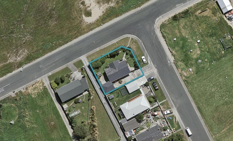 1 Shannon Street, Clifton, Invercargill - Carousel 1