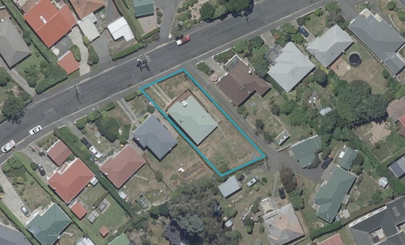 42 Campbells Road, Pine Hill, Dunedin - Carousel 1