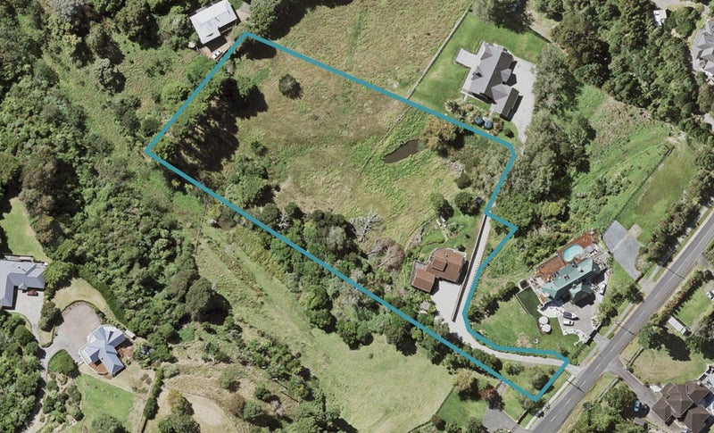 140 Point View Drive, East Tamaki Heights, Auckland - Carousel 1