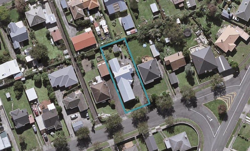 21 Exeter Street, Brooklands, New Plymouth - Carousel 1