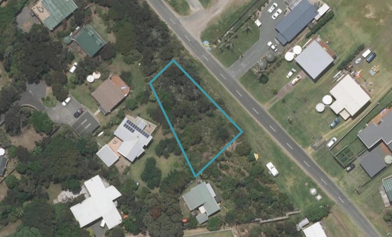 26 Lincoln Street, Mangawhai Heads, Mangawhai - Carousel 1