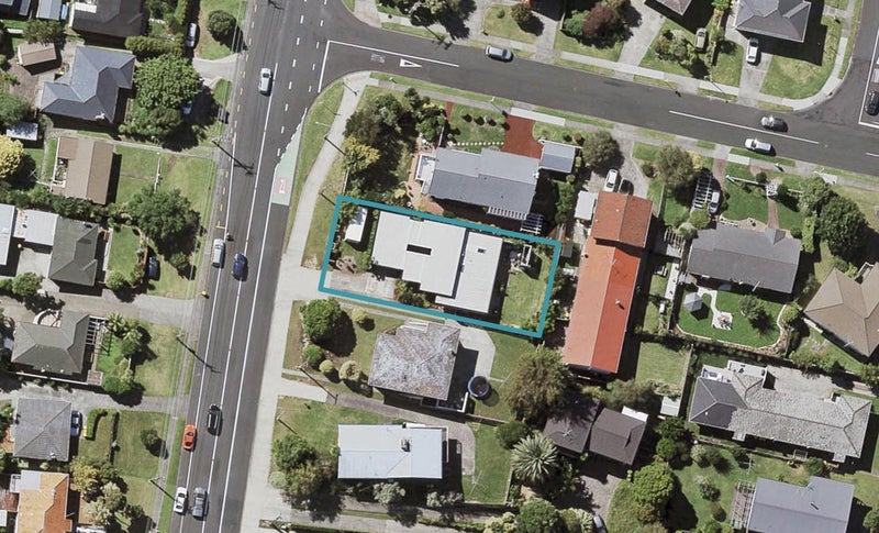 227 Forrest Hill Road, Forrest Hill, Auckland - Carousel 1