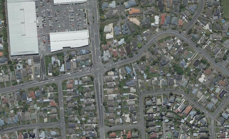 327 Lake Terrace Road, Shirley, Christchurch - Carousel 1