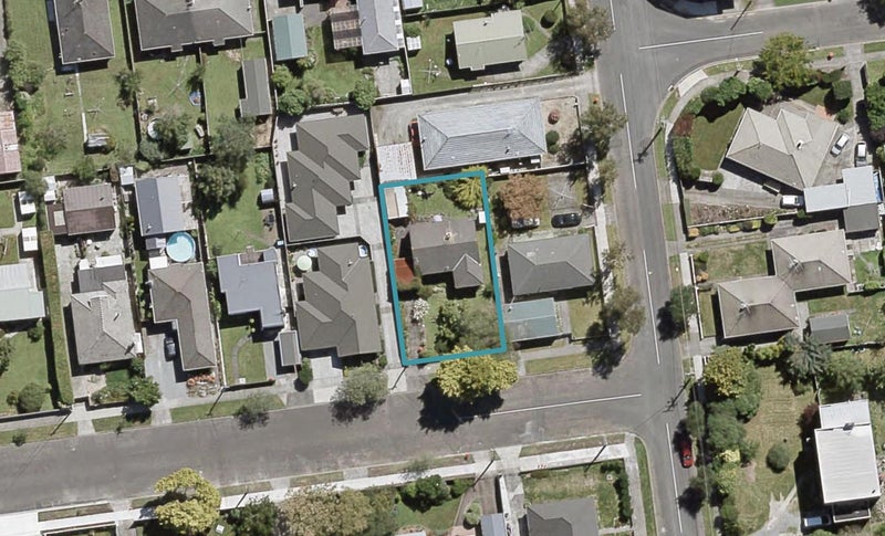 23 Elm Street, Ebdentown, Upper Hutt - Carousel 1