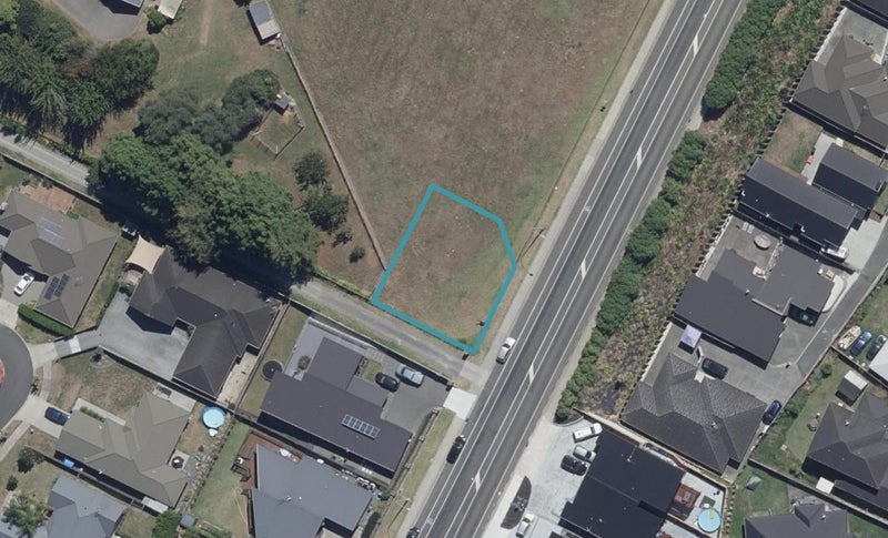 1 Maanihi Drive, Rototuna North, Hamilton - Carousel 1