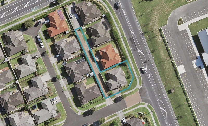 1 Sarteano Drive, Manurewa, Auckland - Carousel 1