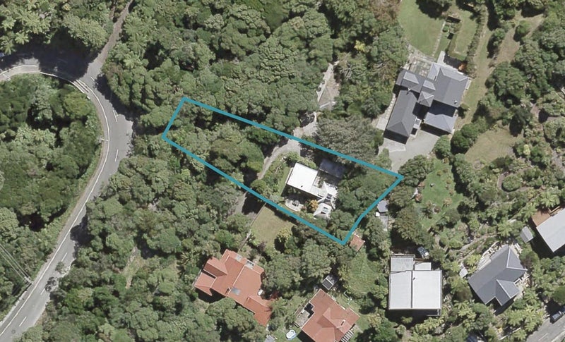72 Korokoro Road, Korokoro, Lower Hutt - Carousel 1