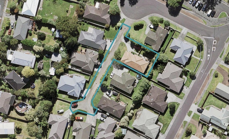10 Sunpark Place, Massey, Auckland - Carousel 1